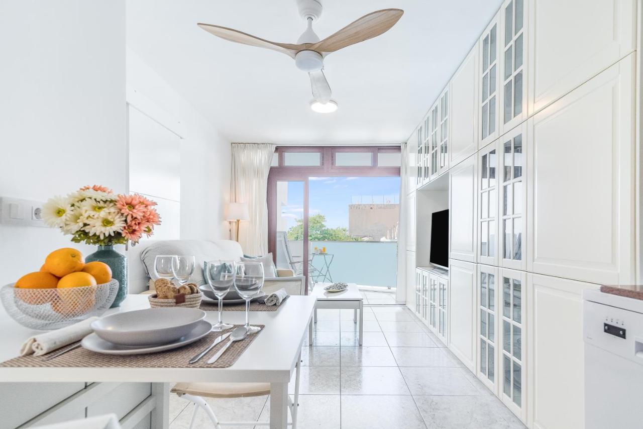 Chic, Cosy & Quiet Apartment Near The Beach Mogan Bagian luar foto